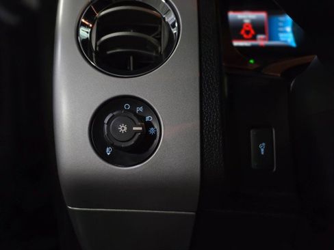 Used 2017 Ford Expedition EL Limited image 28