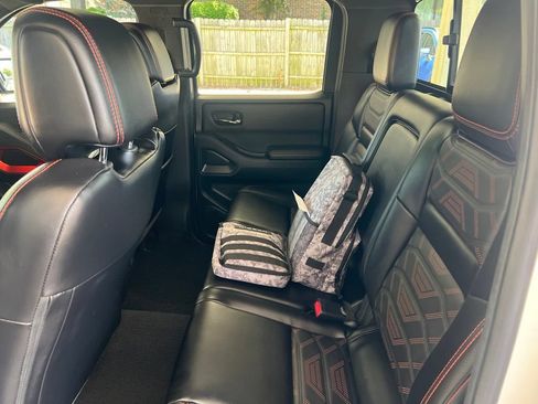 Used 2025 Nissan Frontier PRO-4X w/ Pro Premium Package AWD/4WD image 9