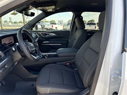 New 2026 Chevrolet Traverse LT w/ Enhanced Driving Package image 23