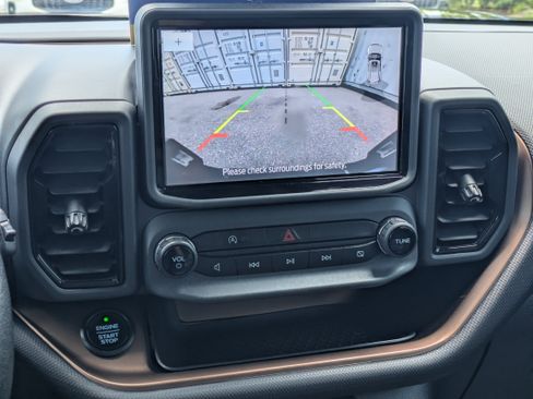 Certified 2021 Ford Bronco Sport Outer Banks AWD/4WD image 30