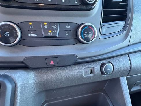 Used 2020 Ford Transit 150 XLT AWD/4WD image 34