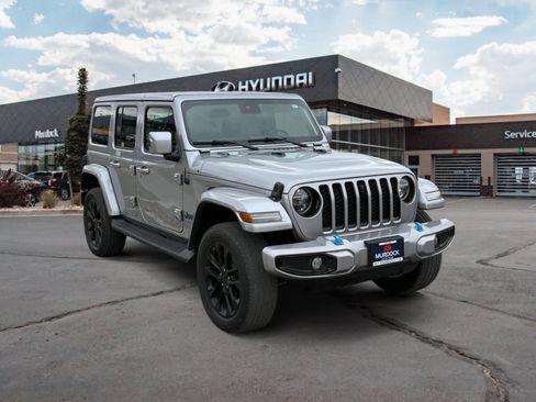 Used 2021 Jeep Wrangler Unlimited Sahara image 7
