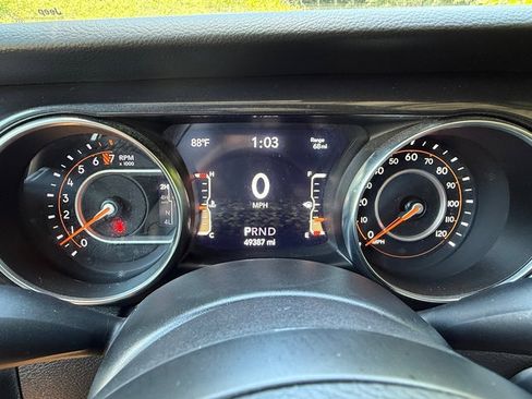 Used 2022 Jeep Gladiator Sport AWD/4WD image 19