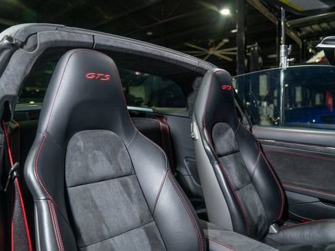 Used 2016 Porsche 911 Targa 4 GTS image 16