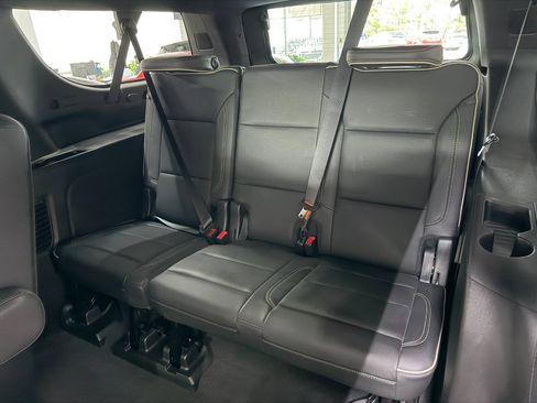 Used 2021 Chevrolet Suburban Premier AWD/4WD image 14
