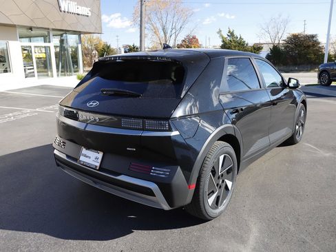 New 2026 Hyundai Ioniq 5 SEL image 3