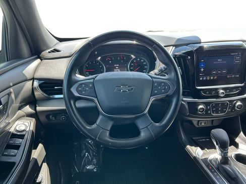 Certified 2023 Chevrolet Traverse LT FWD image 13