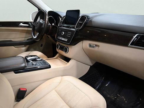 Used 2017 Mercedes-Benz GLE 350 4MATIC w/ Premium 1 Package image 21
