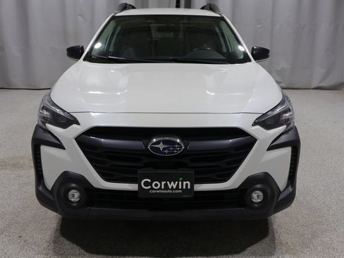 Used 2024 Subaru Outback Premium AWD/4WD image 8