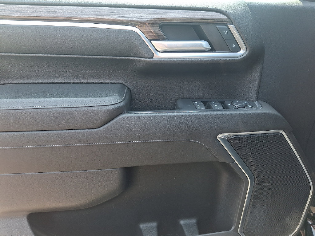 Used 2022 Chevrolet Silverado 1500 RST AWD/4WD image 14