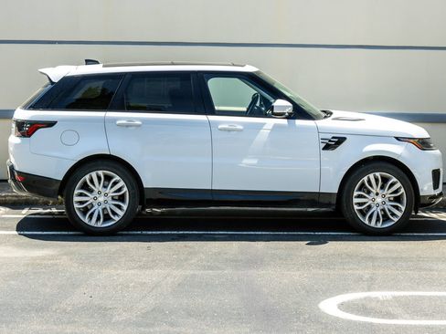 Used 2019 Land Rover Range Rover Sport HSE AWD/4WD image 9