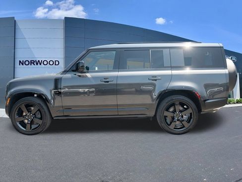 Certified 2026 Land Rover Defender 130 X-Dynamic SE AWD/4WD image 7
