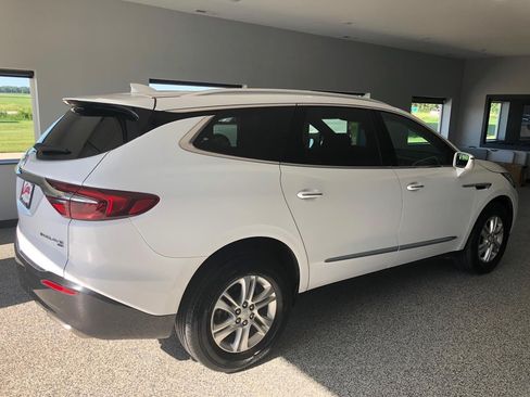 Used 2019 Buick Enclave Essence AWD/4WD image 4