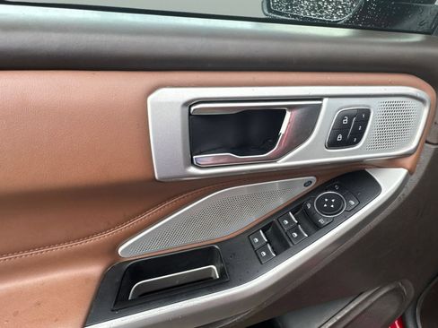 Used 2022 Ford Explorer King Ranch AWD/4WD image 18
