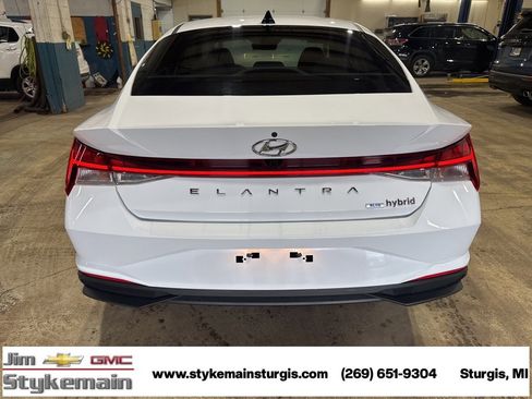 Used 2021 Hyundai Elantra Blue image 5