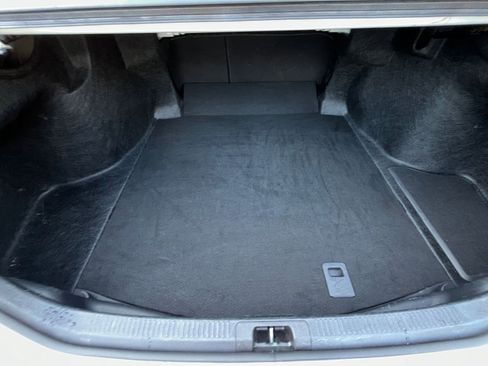 Used 2025 Toyota Camry LE image 32