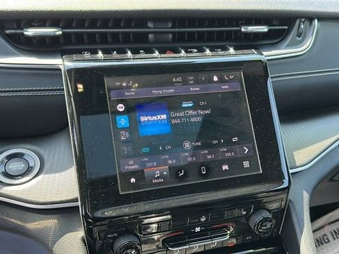 Used 2023 Jeep Grand Cherokee L Laredo AWD/4WD image 16