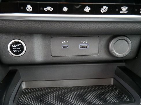 Used 2023 Nissan Rogue SL image 24