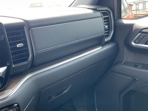 Used 2023 GMC Sierra 1500 Elevation image 25