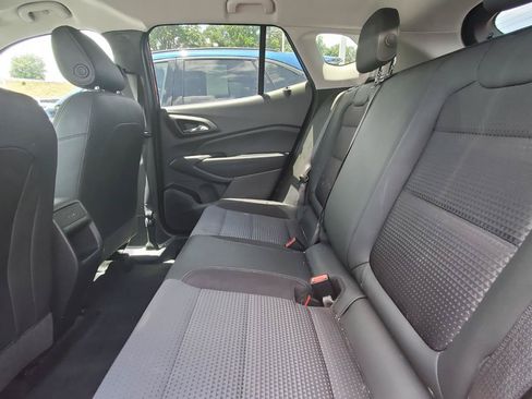 Used 2024 Chevrolet Trax LT FWD image 5