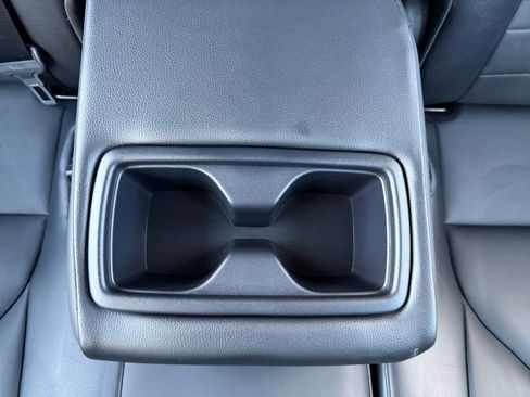 Used 2021 Toyota Highlander XLE image 37