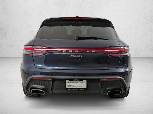 Certified 2023 Porsche Macan AWD/4WD image 10