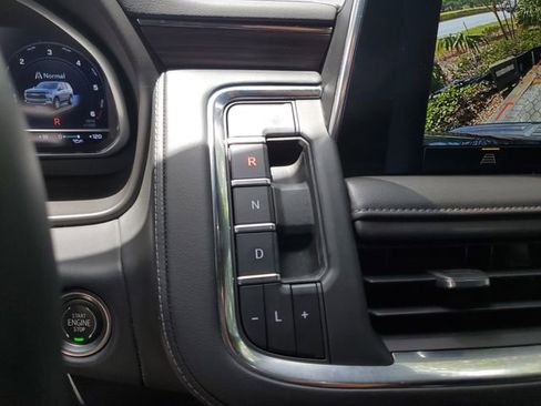 Used 2023 Chevrolet Tahoe LT RWD image 31