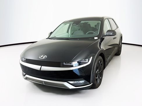 Used 2024 Hyundai Ioniq 5 SEL RWD image 3