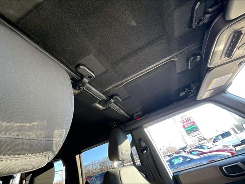 Used 2022 Ford Bronco Wildtrak image 22