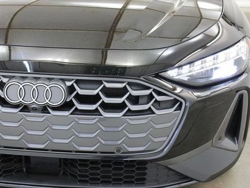 Used 2025 Audi A5 2.0T Premium Plus w/ Premium Plus AWD/4WD image 8