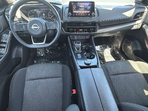 Used 2024 Nissan Rogue SV AWD/4WD image 26