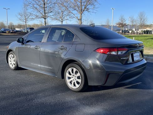 Used 2024 Toyota Corolla LE image 10