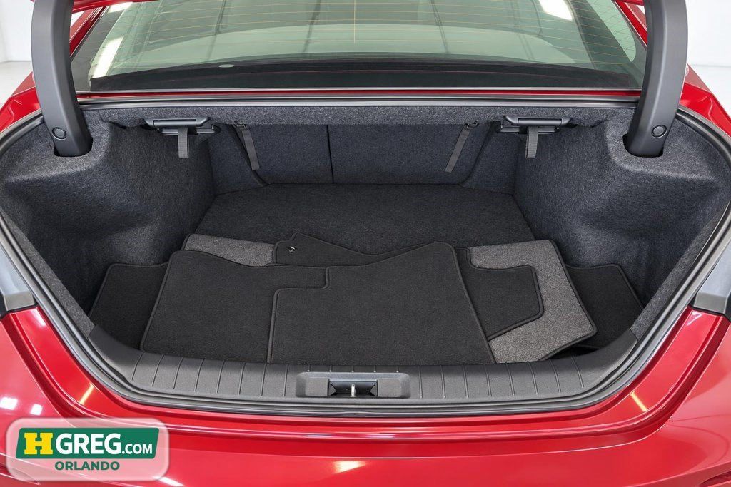 Used 2021 Nissan Maxima 3.5 SV w/ Floor Mat Group FWD image 17