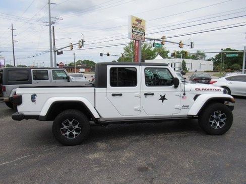 Used 2020 Jeep Gladiator Overland AWD/4WD image 8