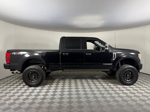 Used 2022 Ford F350 Platinum AWD/4WD image 7