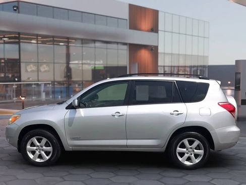 Used 2006 Toyota RAV4 Limited AWD/4WD image 8