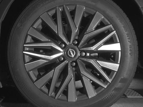 Used 2025 Nissan Altima 2.5 SV image 14