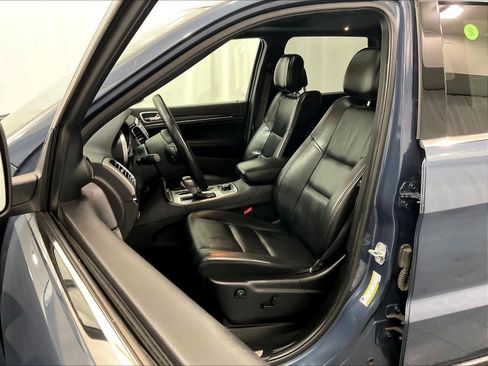 Used 2019 Jeep Grand Cherokee Limited image 10