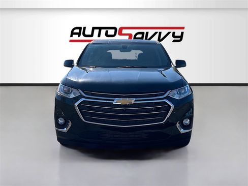Used 2021 Chevrolet Traverse LS image 2