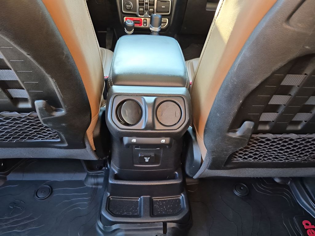 Used 2021 Jeep Wrangler Unlimited Rubicon AWD/4WD image 37