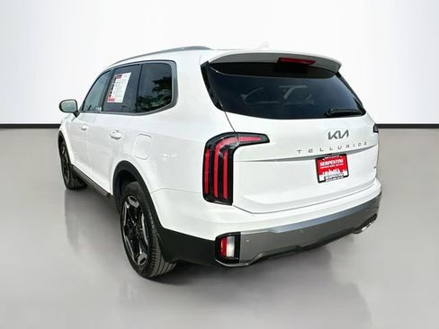 Used 2025 Kia Telluride EX w/ EX Captain's Chair Package AWD/4WD image 8