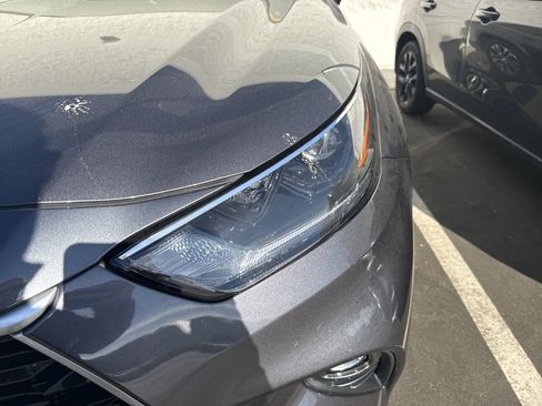 Used 2021 Toyota Highlander XLE image 10