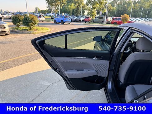 Used 2019 Hyundai Elantra Value Edition w/ Winter Weather Package FWD image 14