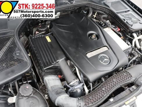 Used 2015 Mercedes-Benz C 300 4MATIC Sedan image 25