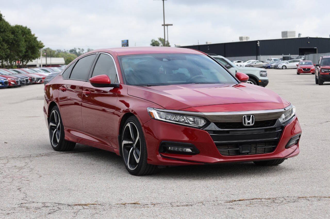 Used 2019 Honda Accord Sport image 4