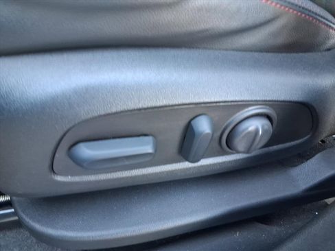 Certified 2023 Chevrolet Equinox RS image 24