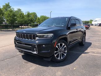 Used 2022 Jeep Grand Cherokee Overland AWD/4WD video 1