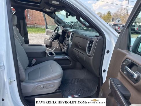 Used 2022 Chevrolet Silverado 1500 LTZ w/ LTZ Premium Package image 27