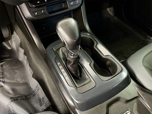 Used 2022 Chevrolet Colorado Z71 image 16
