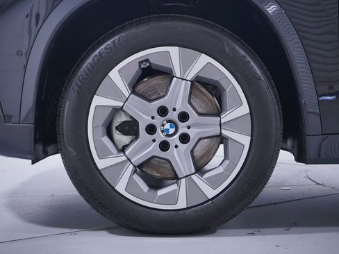 Used 2026 BMW X1 xDrive28i AWD/4WD image 2